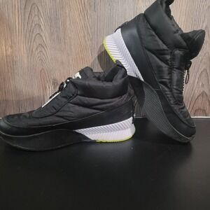 Sorel Out 'N About III Puffy Zip Boots Women's 9 Black White Insulated Winter